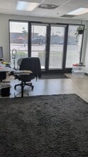 8021 S Vermont Ave, Los Angeles, CA à louer - Vidéo sur l’annonce professionnelle