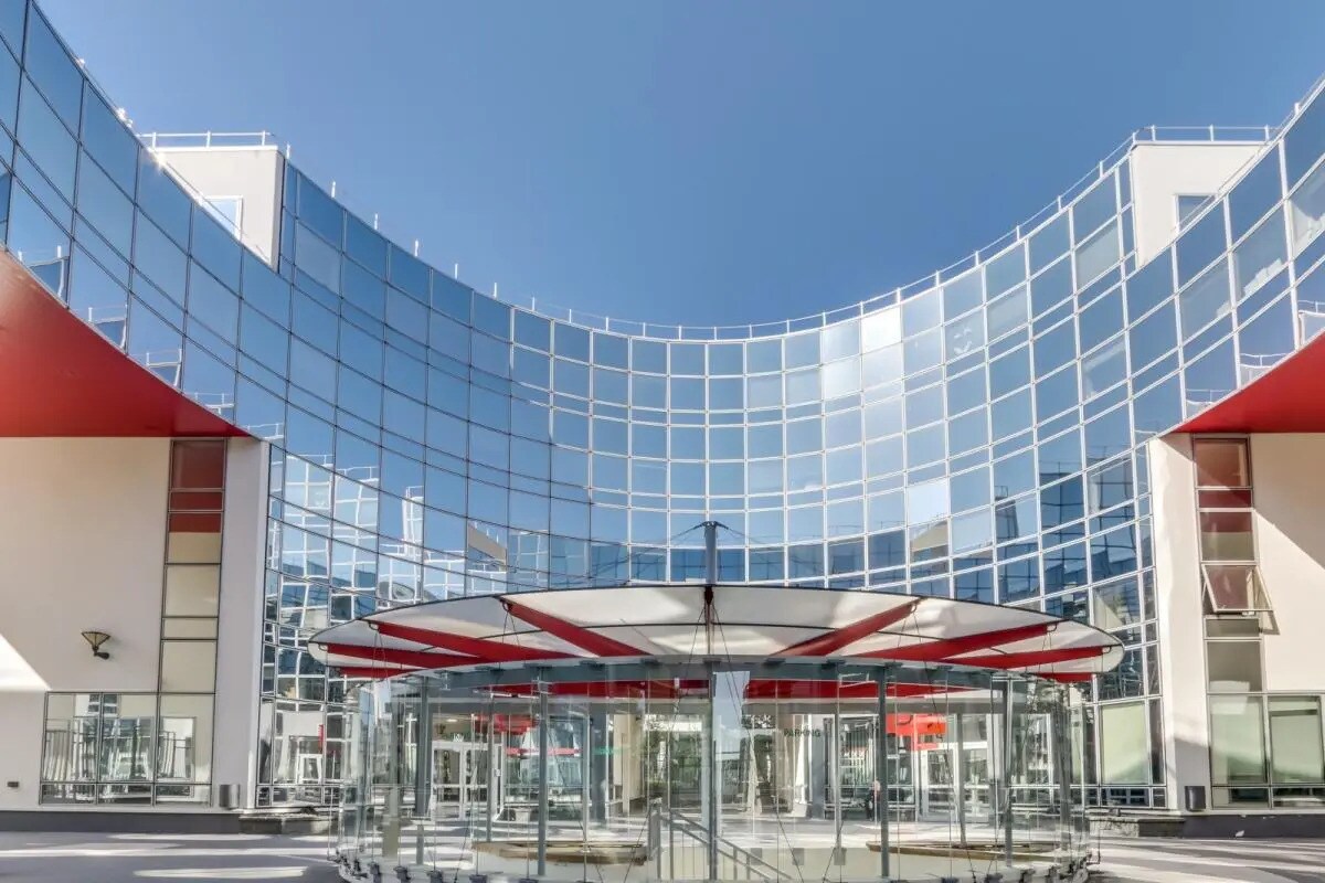 2-12 Rue du Chemin des Femmes, Massy à louer Photo de l’immeuble– Image 1 sur 26