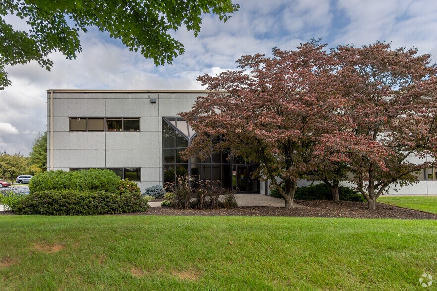2158 Avenue C, Bethlehem, PA à louer - Photo principale – Image 1 sur 7