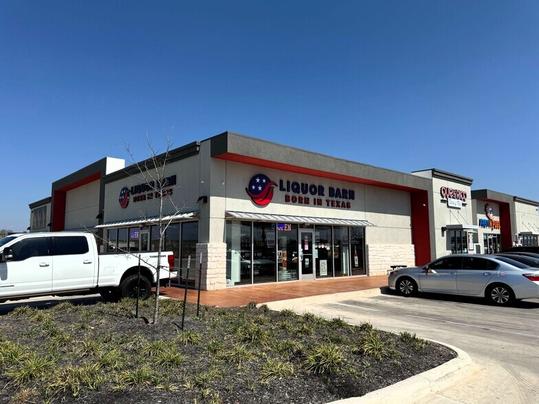 4420 University Blvd, Round Rock, TX à louer - Photo de l’immeuble – Image 2 sur 5