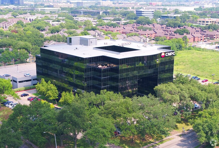 2901 Wilcrest Dr, Houston, TX à louer - Photo de l’immeuble – Image 3 sur 10