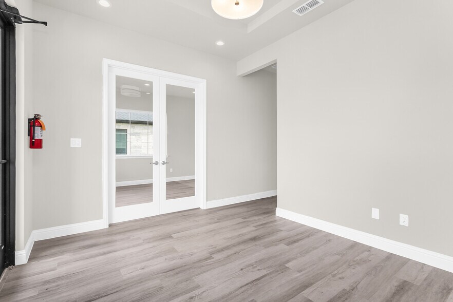 6000 Alma Rd, McKinney, TX à louer - Photo de l’immeuble – Image 3 sur 41
