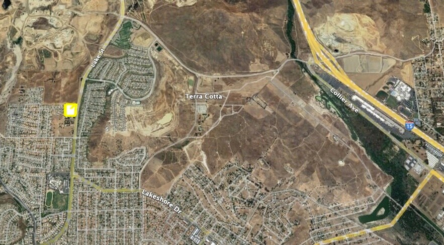 28769 Lake St, Lake Elsinore, CA à vendre - Photo de l’immeuble – Image 3 sur 7