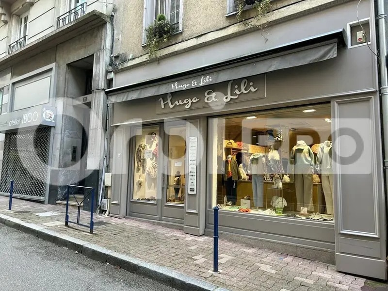 Local commercial dans Limoges à louer Photo de l’immeuble– Image 1 sur 10