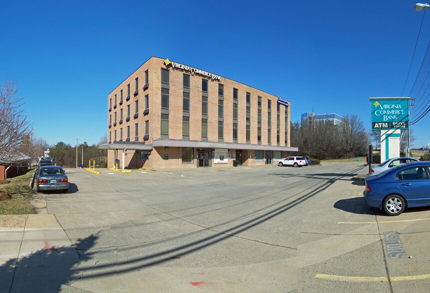 7830 Backlick Rd, Springfield, VA à louer - Photo principale – Image 1 sur 10