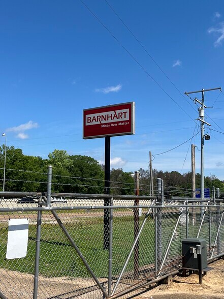 3460 I 55 S, Jackson, MS à louer - Photo de l’immeuble – Image 3 sur 21