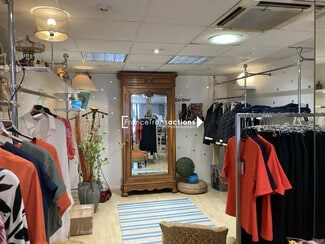 Plus de détails pour Local commercial à louer