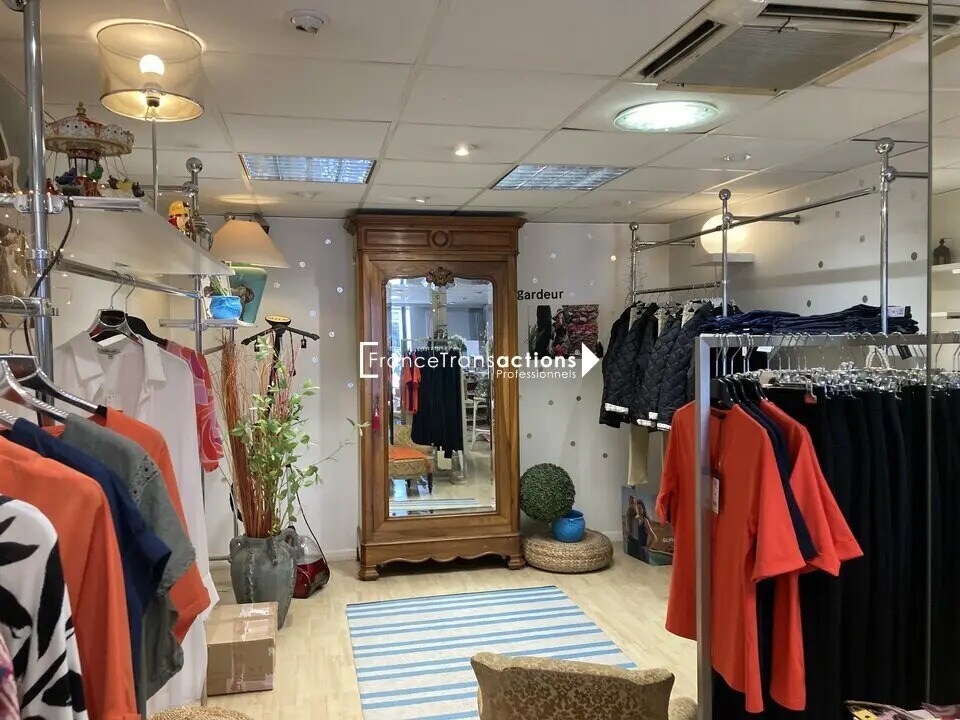 Local commercial dans Aucamville à louer Photo de l’immeuble– Image 1 sur 4