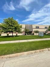 46400 Continental Dr, Chesterfield, MI à louer Photo intérieure– Image 1 sur 4