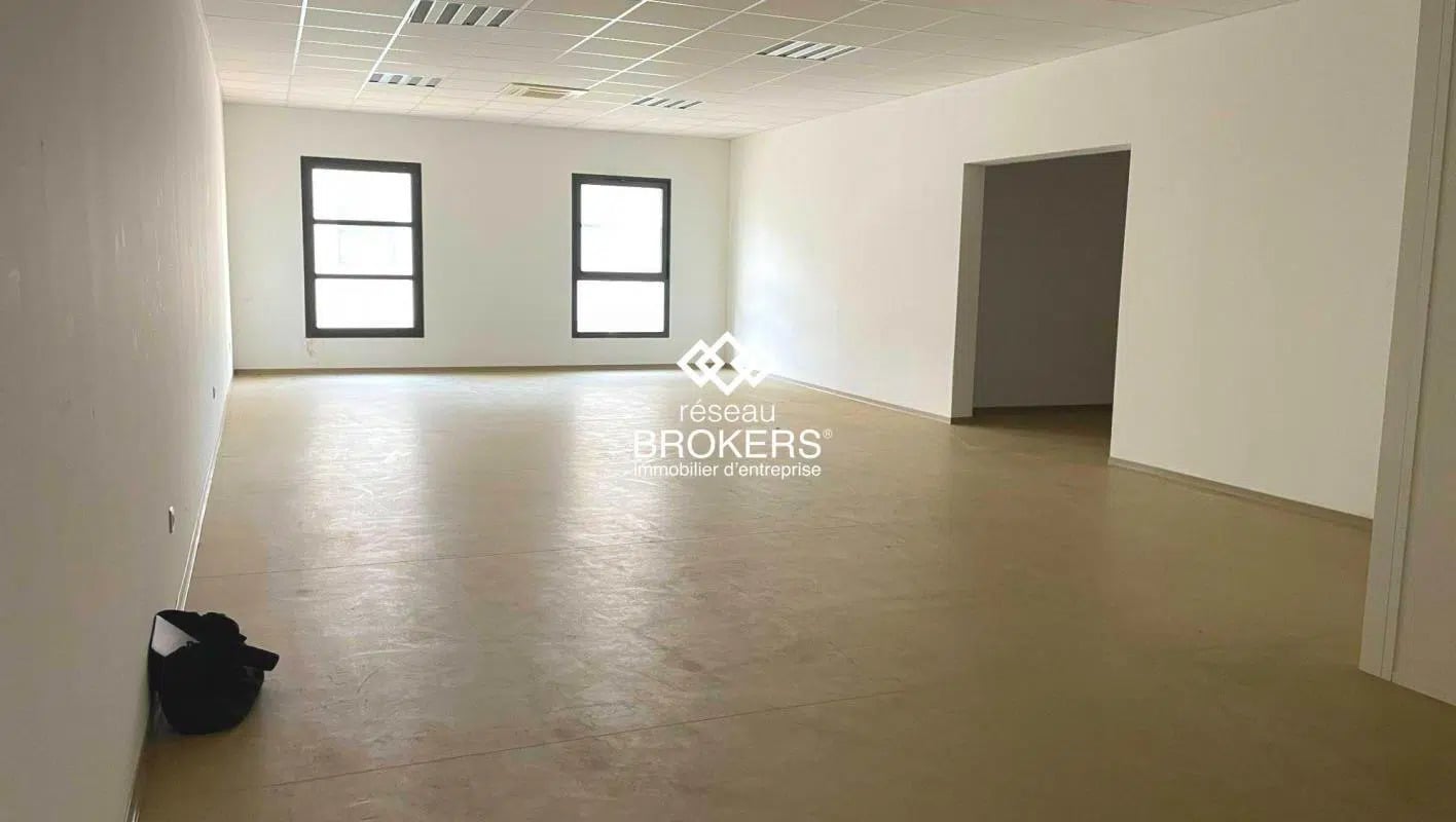 Bureau dans Nîmes à louer Photo intérieure– Image 1 sur 5