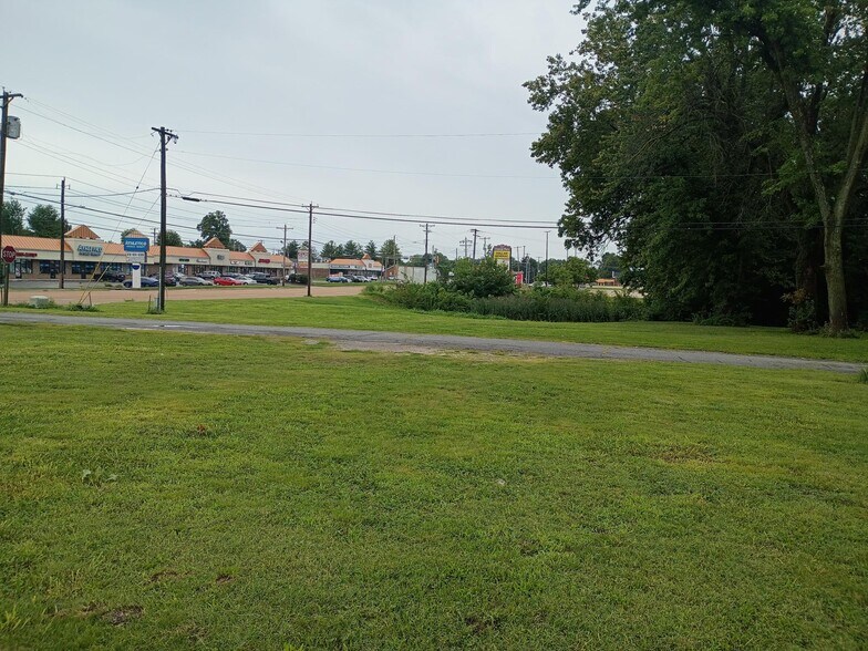 5305 N Illinois St, Fairview Heights, IL à louer - Photo de l’immeuble – Image 1 sur 4