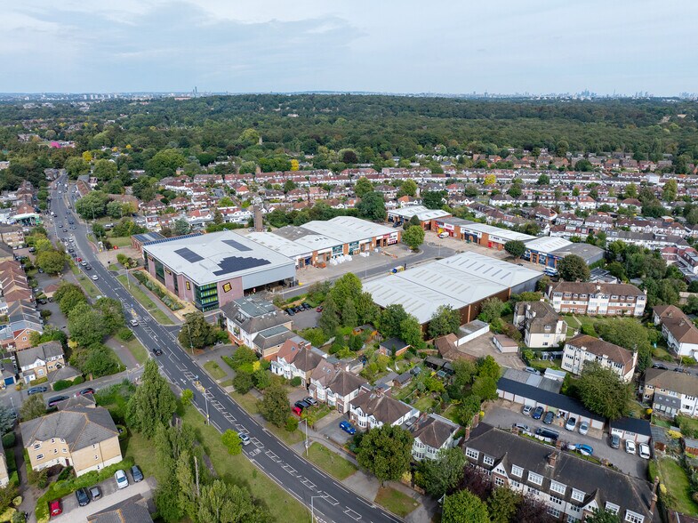 Richmond Rd, Kingston Upon Thames à louer - Photo de l’immeuble – Image 3 sur 4