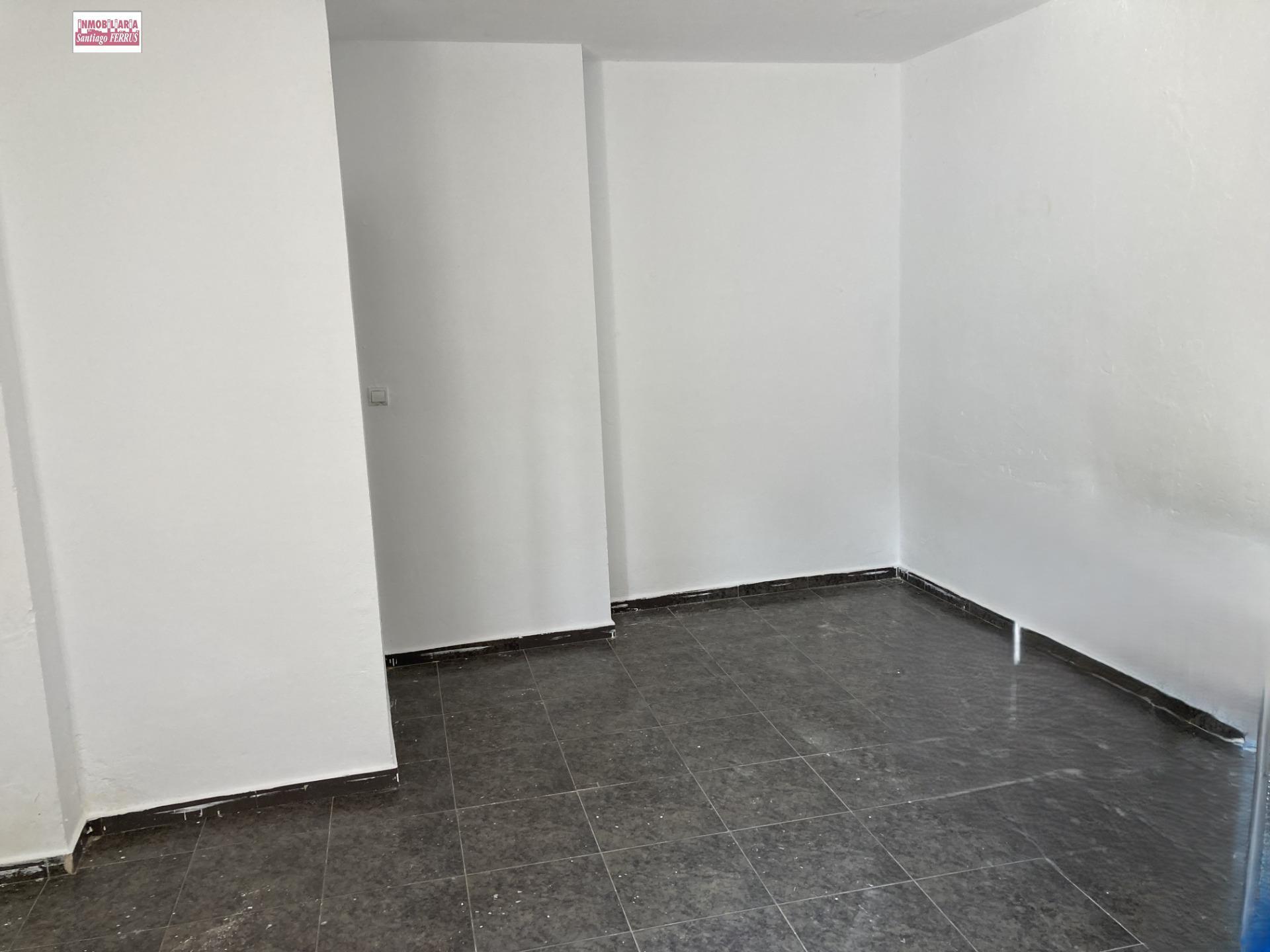Local commercial dans Benifaió, Valencia à vendre Photo de l’immeuble– Image 1 sur 11