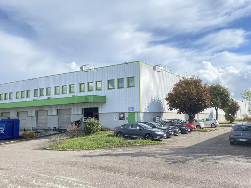 Industriel/Logistique dans Genas à louer Photo de l’immeuble– Image 1 sur 16