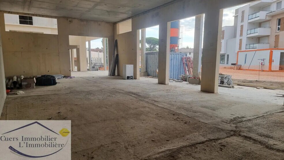 Local commercial dans La Farlède à vendre - Photo de l’immeuble – Image 2 sur 4