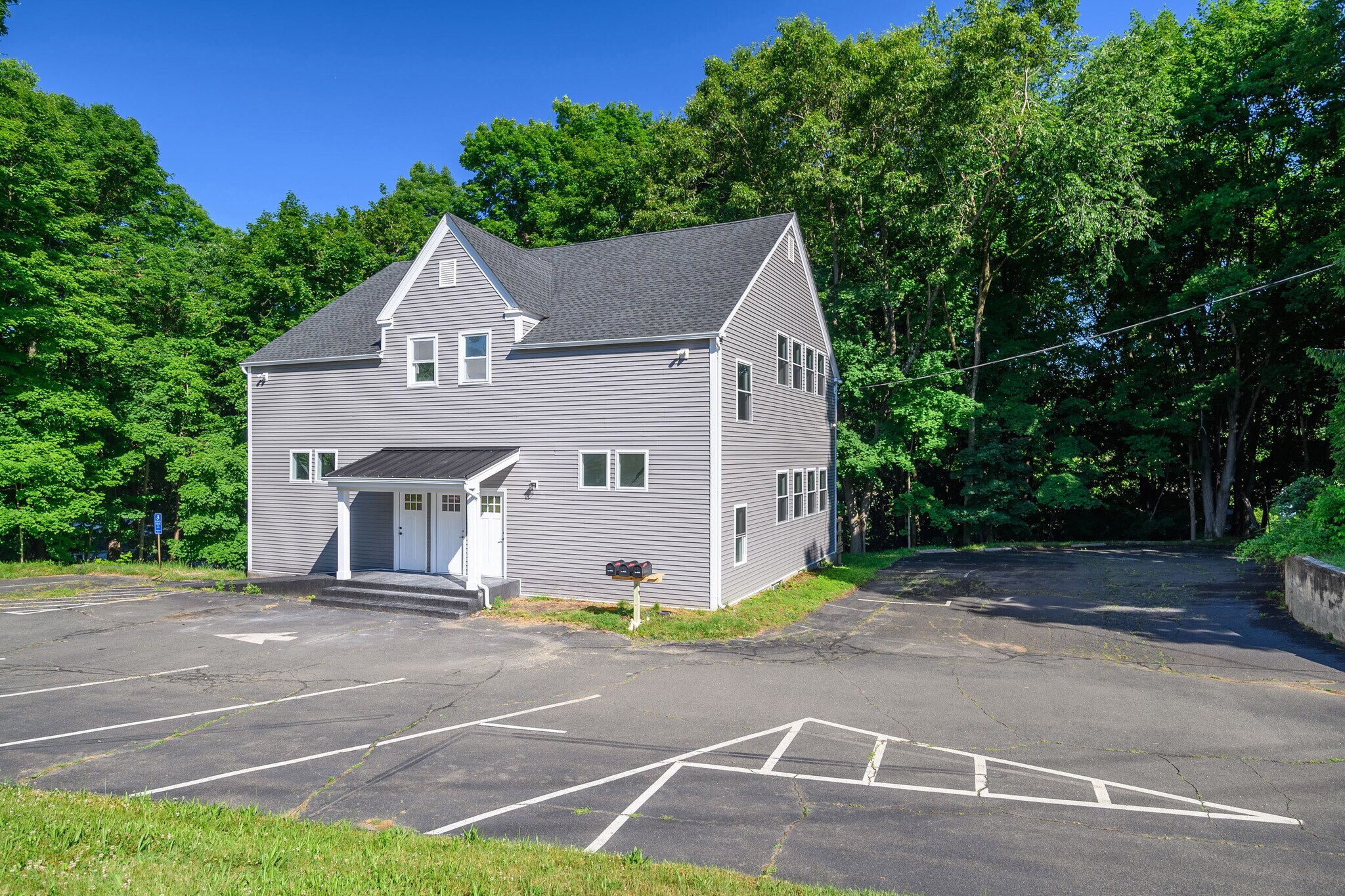 5 Riverside Rd, Sandy Hook, CT à louer Photo principale– Image 1 sur 9