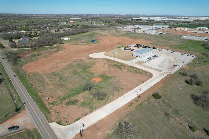 SW 74th & S Rockwell, Oklahoma City, OK à vendre - Aérien – Image 2 sur 3