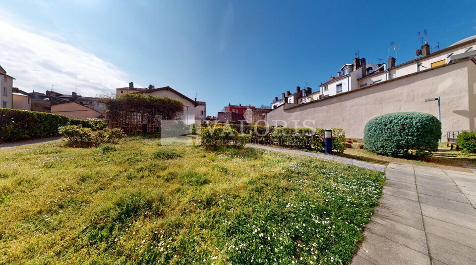 6 Place Charles Hernu, Villeurbanne à louer Photo de l’immeuble– Image 1 sur 2