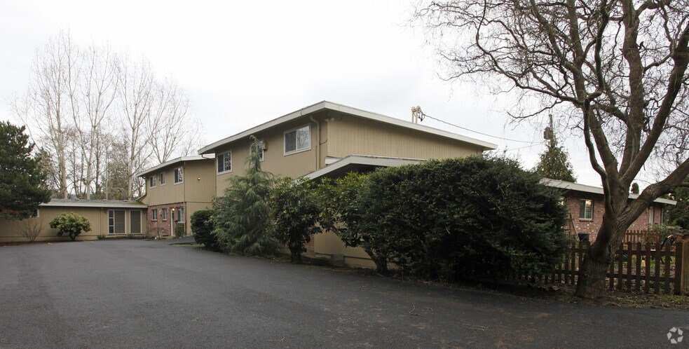 4540 SW Dogwood Ln, Portland, OR à vendre - Photo principale – Image 1 sur 9