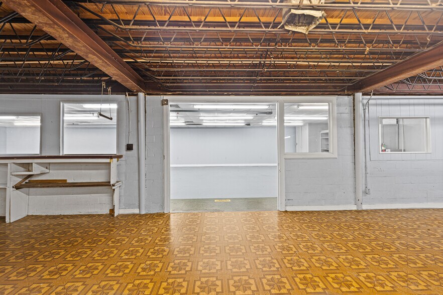 500 E Main St, Kilgore, TX à louer - Photo de l’immeuble – Image 3 sur 50