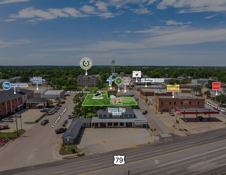 209 S Center St, Franklin, TX à vendre - Photo de l’immeuble – Image 2 sur 19