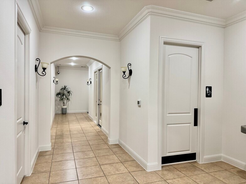 3419 Cross Timbers Rd, Flower Mound, TX à vendre - Photo de l’immeuble – Image 3 sur 5