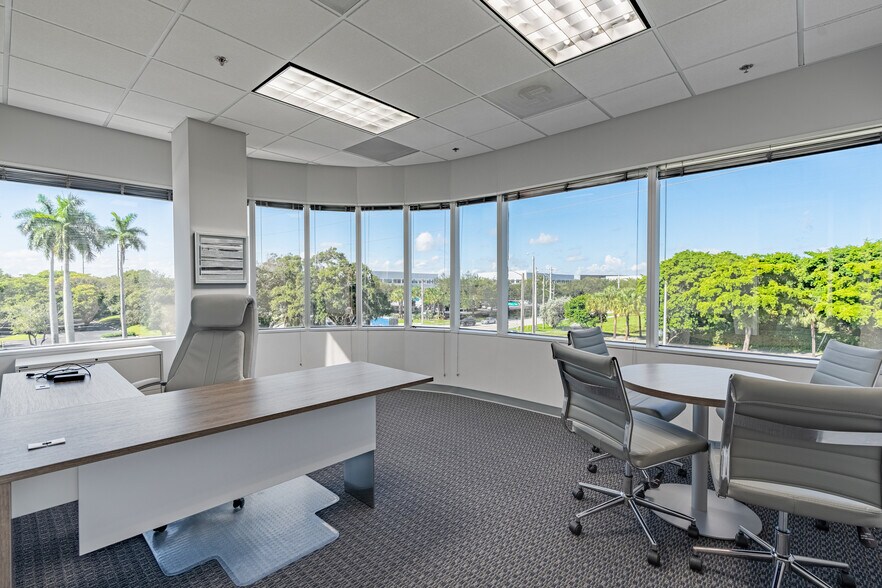 2500 N Military Trl, Boca Raton, FL à louer - Numérisation 3D Matterport – Image 3 sur 32