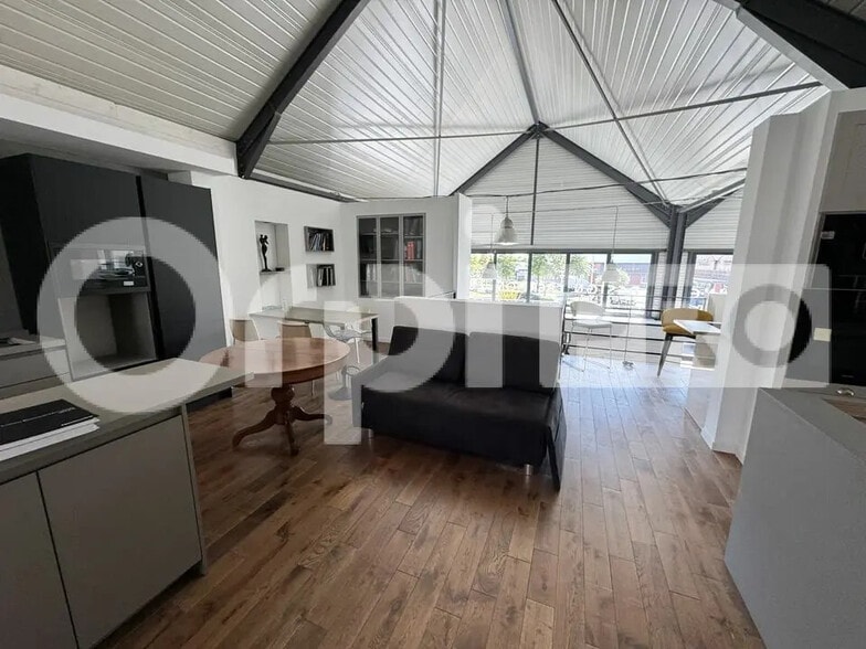 Local commercial dans Guérande à louer - Photo de l’immeuble – Image 3 sur 5