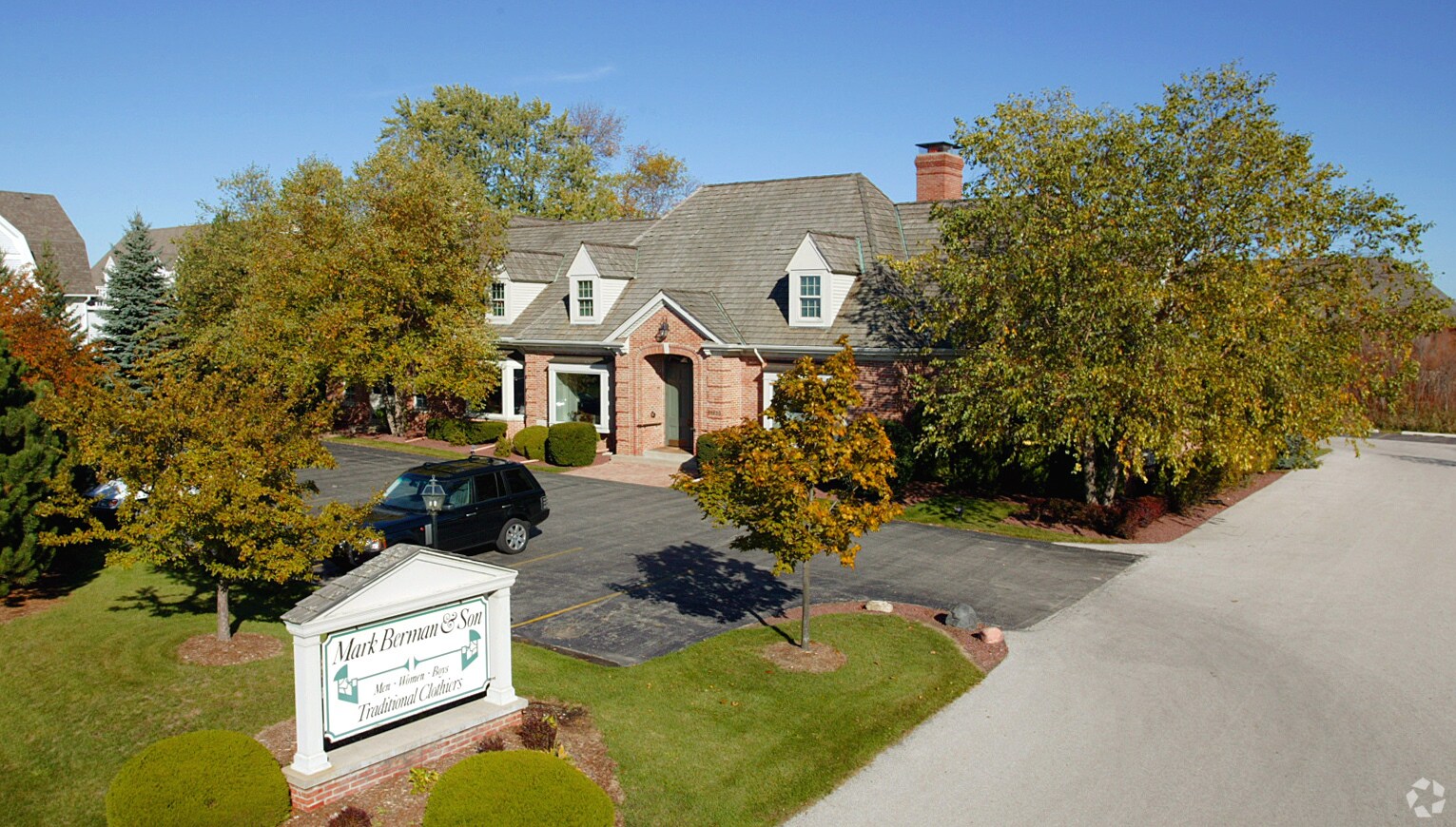 11920 N Port Washington Rd, Mequon, WI à louer Photo de l’immeuble– Image 1 sur 2