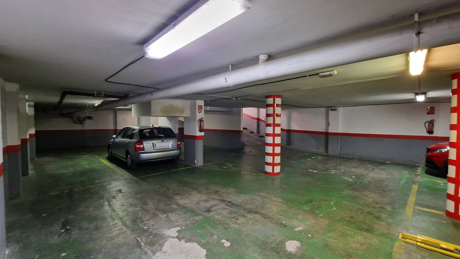 L'Hospitalet de Llobregat, BAR 08904 - Lot - -  - Photo intérieure - Image 1 of 12