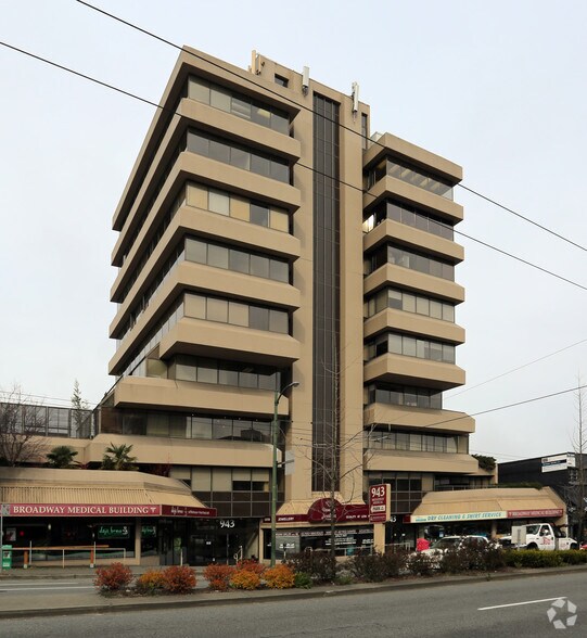 943 W Broadway, Vancouver, BC à vendre - Photo de l’immeuble – Image 2 sur 15