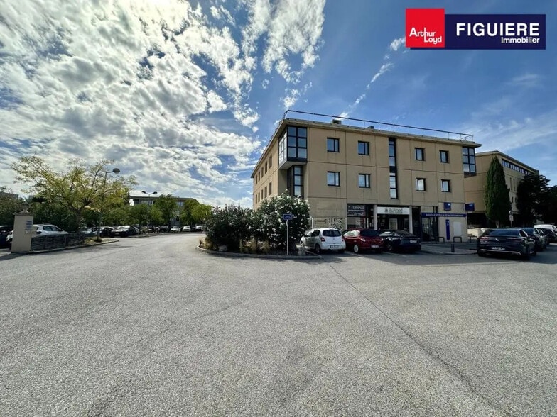 1140 Rue André Ampère, Aix-en-Provence à louer - Photo de l’immeuble – Image 2 sur 11