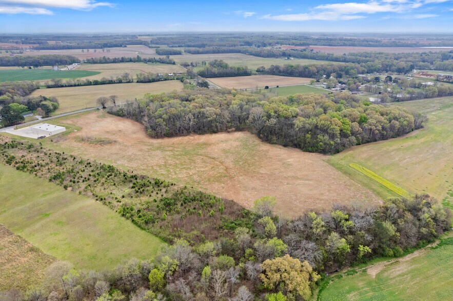 23.02 Acres US Highway 72, Athens, AL à vendre - Photo de l’immeuble – Image 2 sur 12
