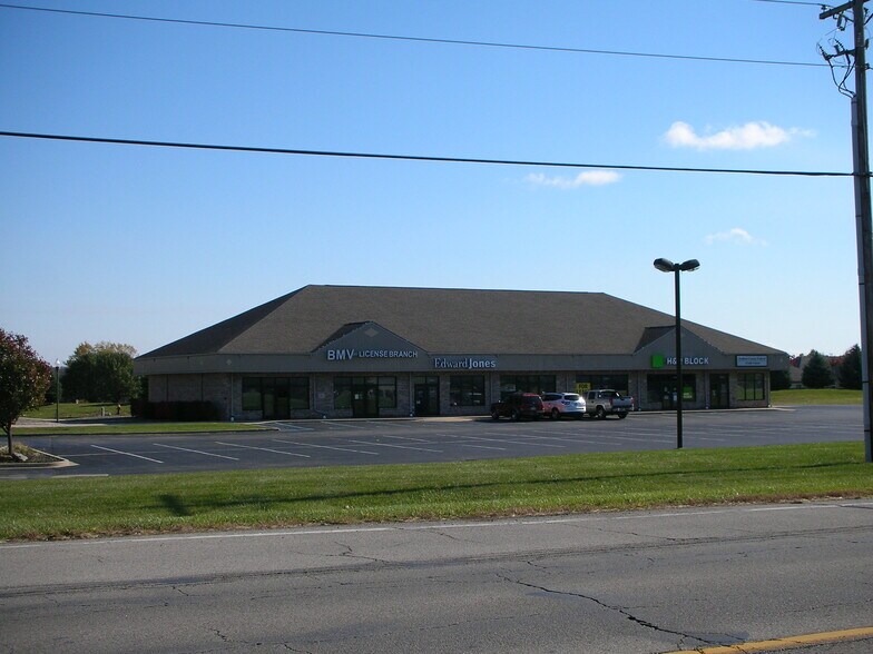 2211 S Park Ave, Alexandria, IN à louer - Photo de l’immeuble – Image 2 sur 5
