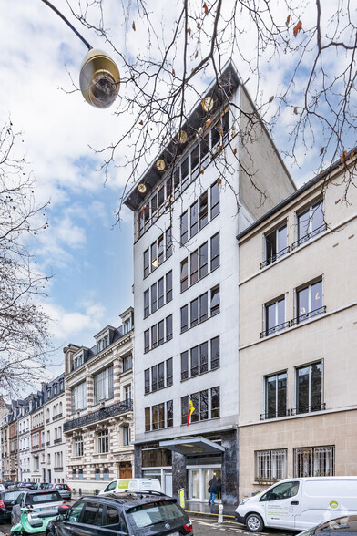 Bureau dans Paris à louer - Photo de l’immeuble – Image 2 sur 3