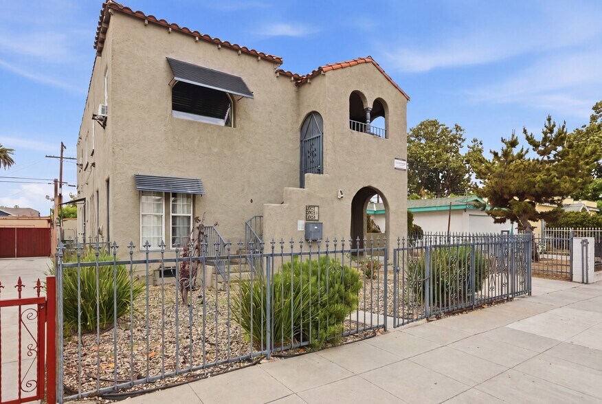 2911 S Palm Grove Ave, Los Angeles, CA à vendre - Photo de l’immeuble – Image 3 sur 31
