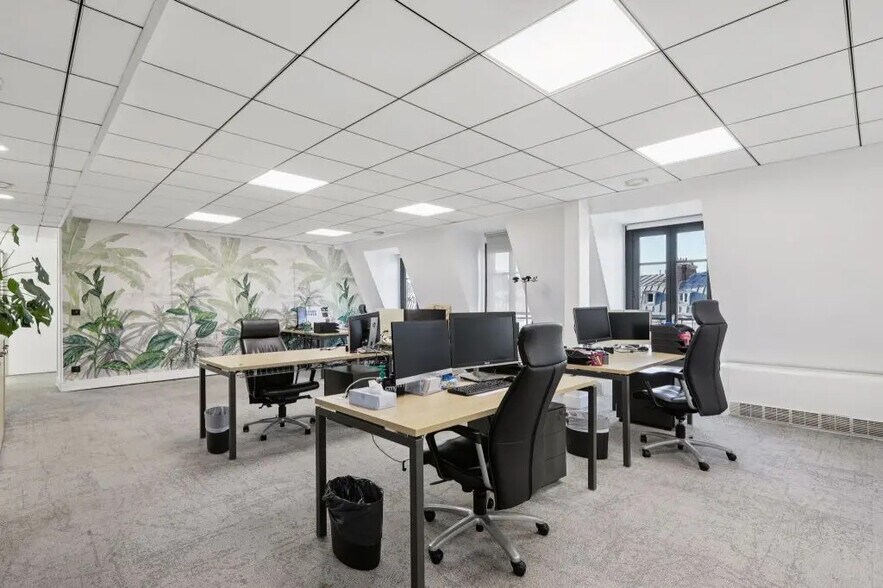 160 Boulevard Haussmann, Paris à louer - Photo de l’immeuble – Image 2 sur 7