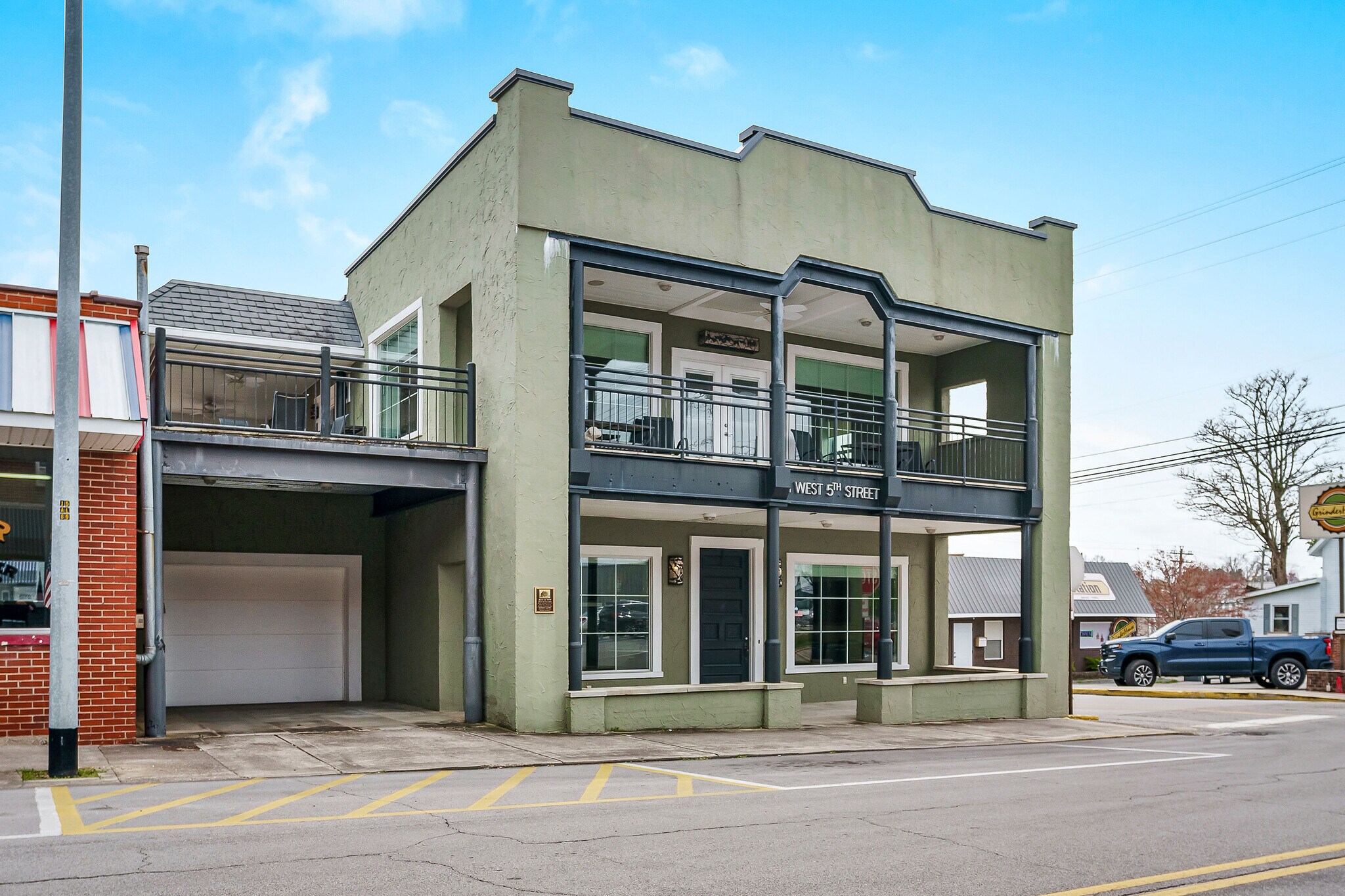 31 W Fifth St, Crossville, TN à vendre Photo de l’immeuble– Image 1 sur 86