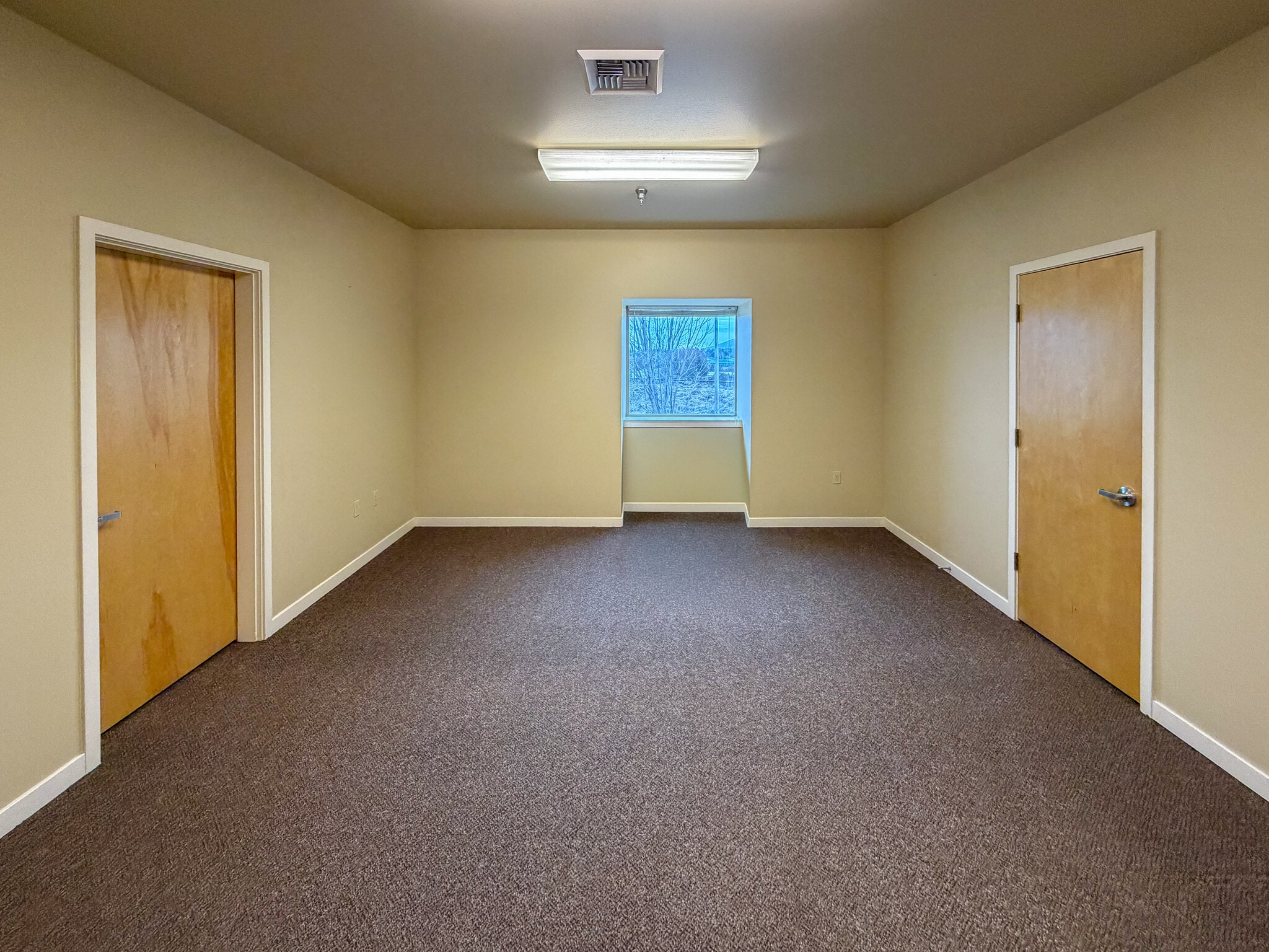 2000 SW Badger Ave, Redmond, OR à louer Photo intérieure– Image 1 sur 15