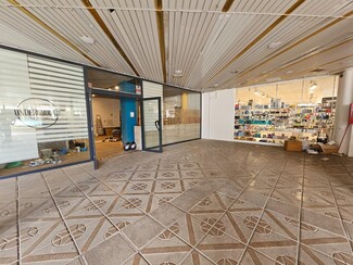Plus de détails pour Local commercial à louer