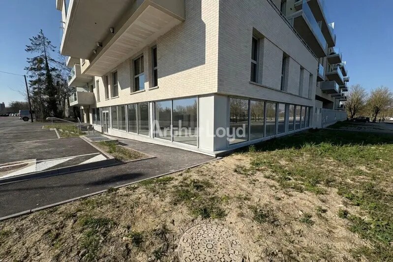 Local commercial dans Reims à vendre Photo de l’immeuble– Image 1 sur 5