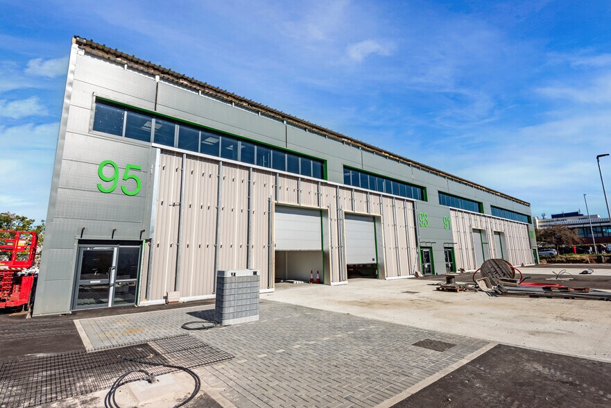 89-95 Bankhead Av, Edinburgh à louer - Photo de l’immeuble – Image 1 sur 5