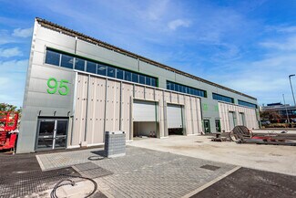 Plus de détails pour Industriel/Logistique à louer