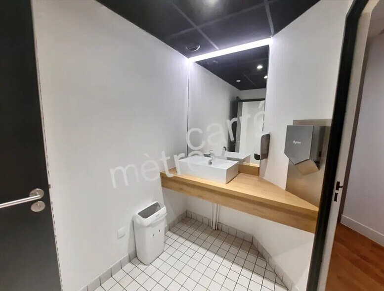 Bureau dans Nantes à louer - Photo de l’immeuble – Image 3 sur 4
