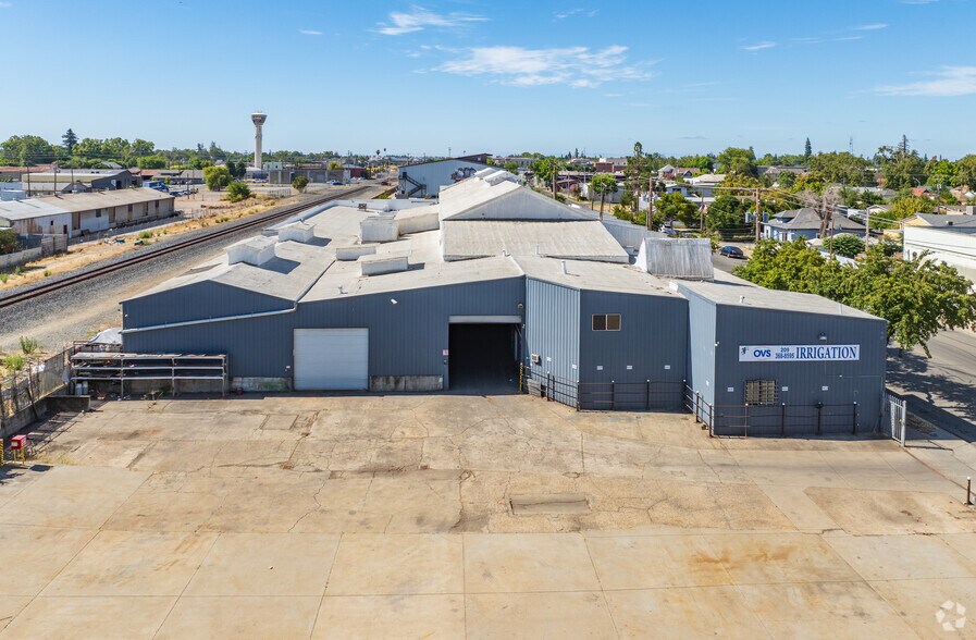 418 N Sacramento St, Lodi, CA à vendre - Photo de l’immeuble – Image 3 sur 20