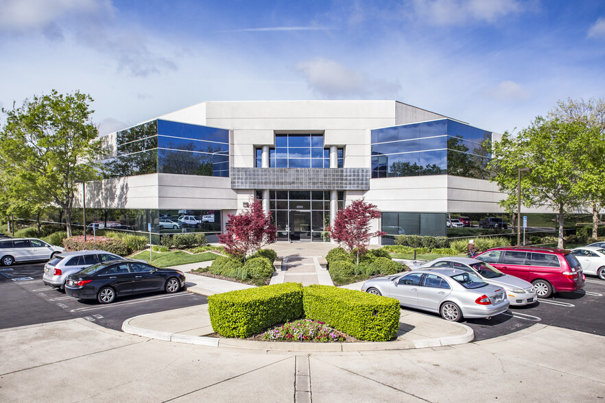 2250 Douglas Blvd, Roseville, CA à louer - Photo de l’immeuble – Image 1 sur 1
