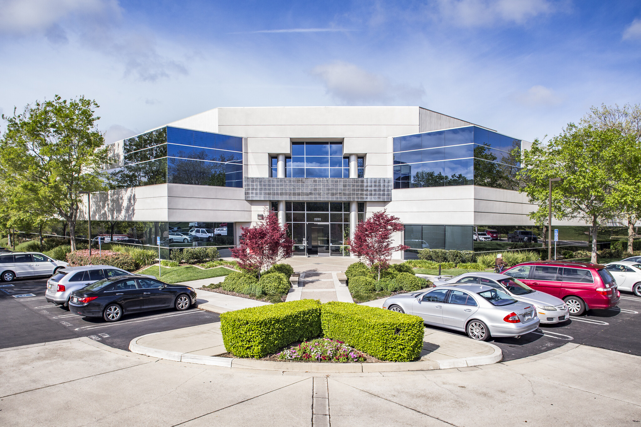 2250 Douglas Blvd, Roseville, CA à louer Photo de l’immeuble– Image 1 sur 2