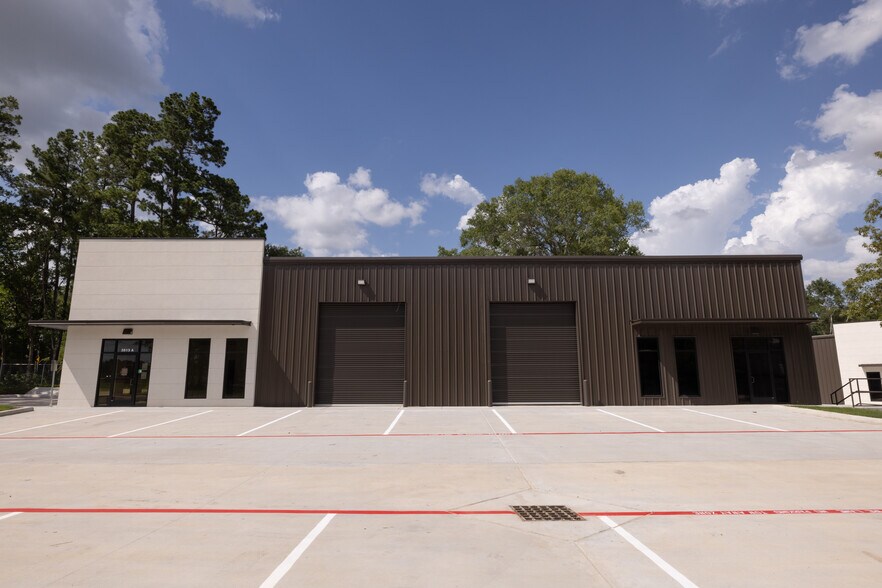 3513 N Loop 336 W, Conroe, TX à vendre - Photo de l’immeuble – Image 3 sur 13