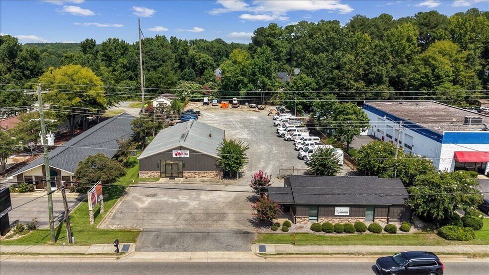 Brightleaf Blvd Portfolio portefeuille de 2 biens à vendre sur LoopNet.fr - Aérien – Image 1 sur 43