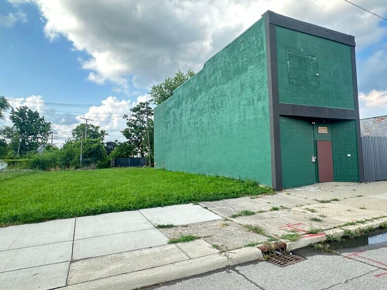 4536 Michigan Ave, Detroit, MI à vendre - Photo de l’immeuble – Image 2 sur 16